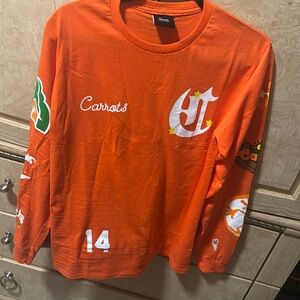 Mens Carrot Long Sleeve New with no tags.  Never worn!!